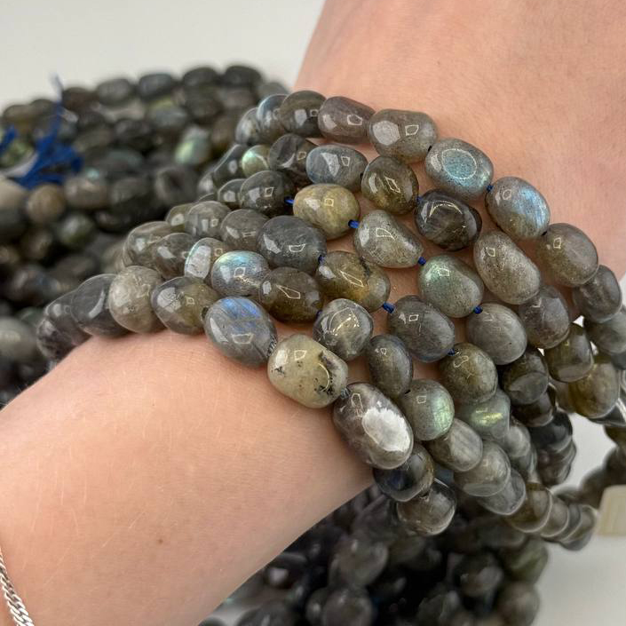 Бусины Лабрадорит размер 8*12мм натуральный камень